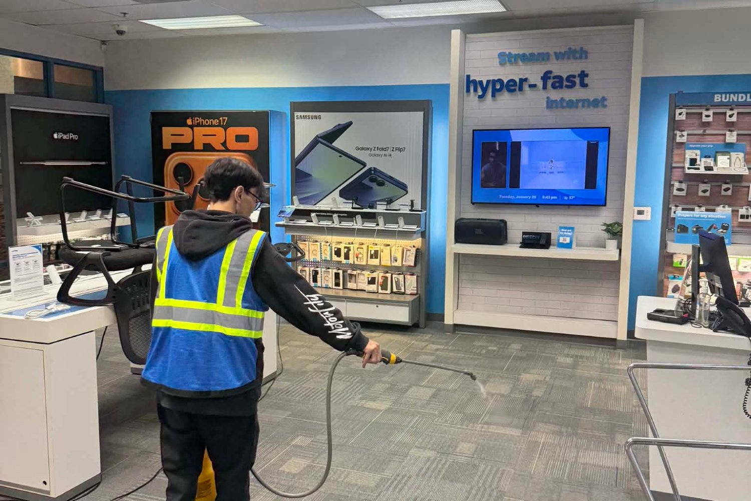 Shopping Center Cleaning In Los Angeles,